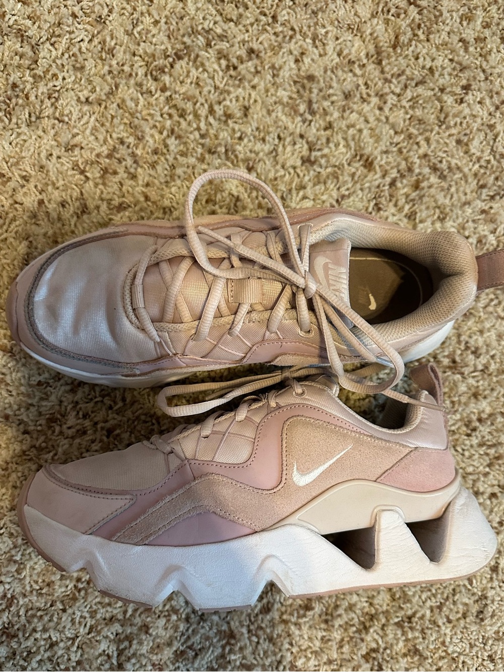 Nike Air Huarache Run Sneakers Pink & White US 9.5